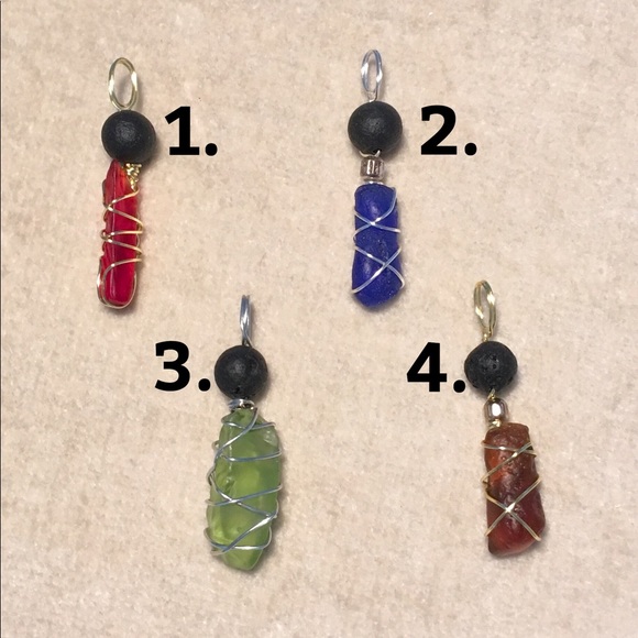 HAND CRAFTED Antique Glass Necklace Lava Diffuser New Wire Wrapped Pendant - Picture 1 of 2